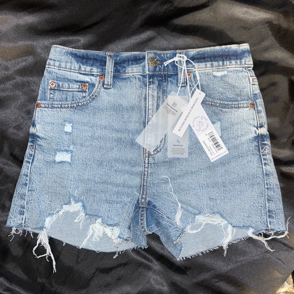 DAZE Denim Shorts - Picture 2 of 5